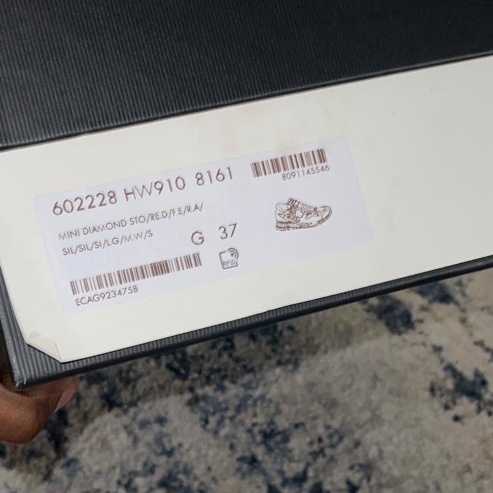 Gucci silver sneakers